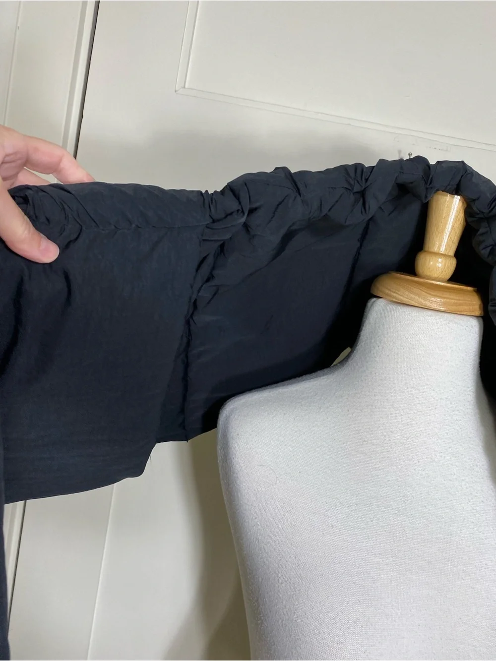 Nike Therma-FIT Black Quilted Down Wrap Neck Scarf One Size